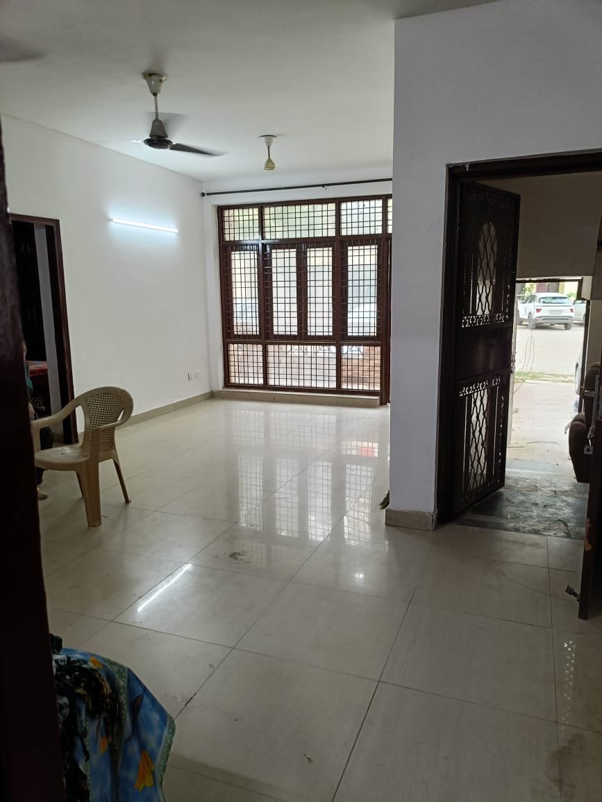 4BHK available for rent in Ardee City Sector-52